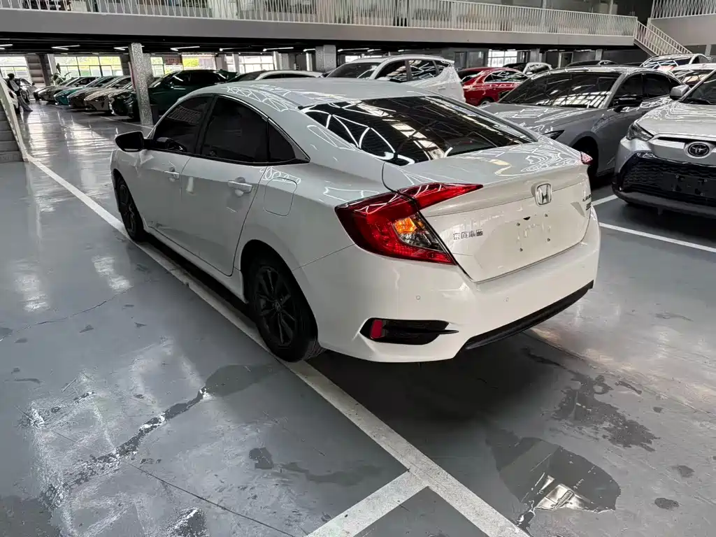 Civic 2019 220TURBO CVT Dynamic Edition National V купить на сайте DeffCars