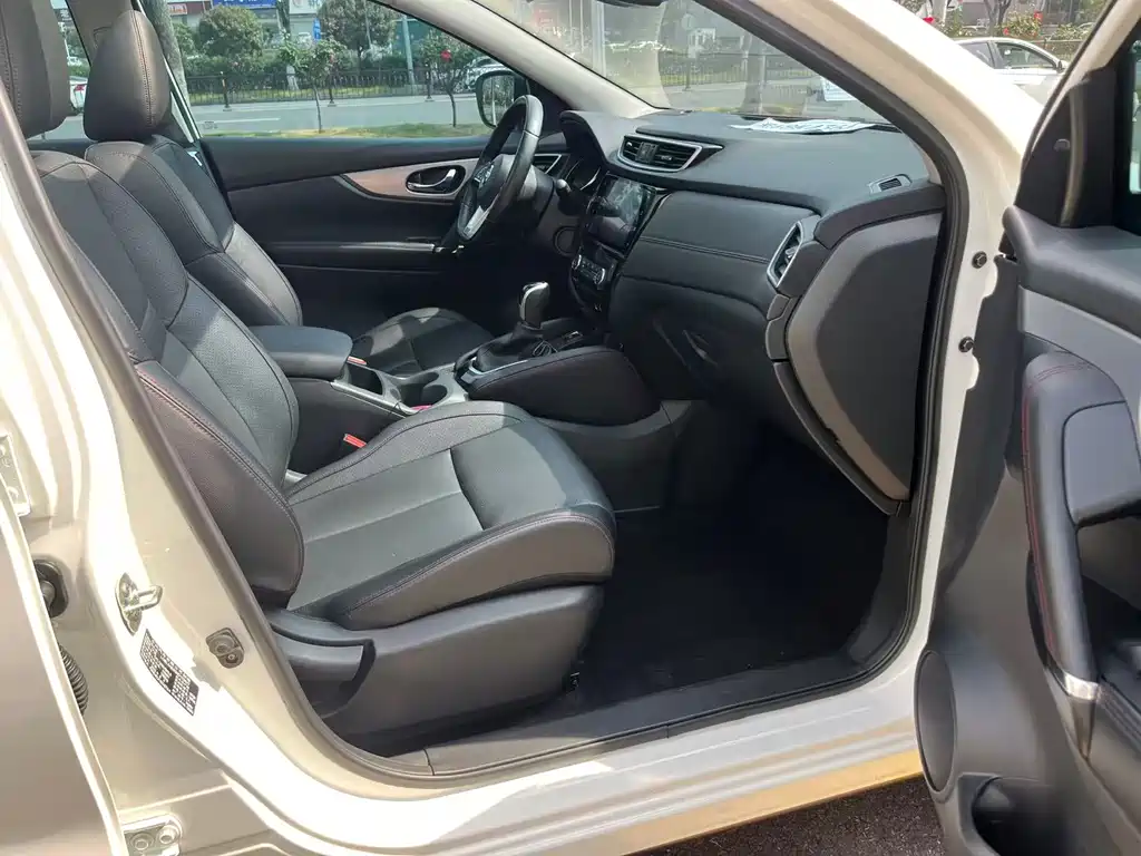 Qashqai 2022 2.0L CVT XV Prem Deluxe Edition купить на сайте DeffCars