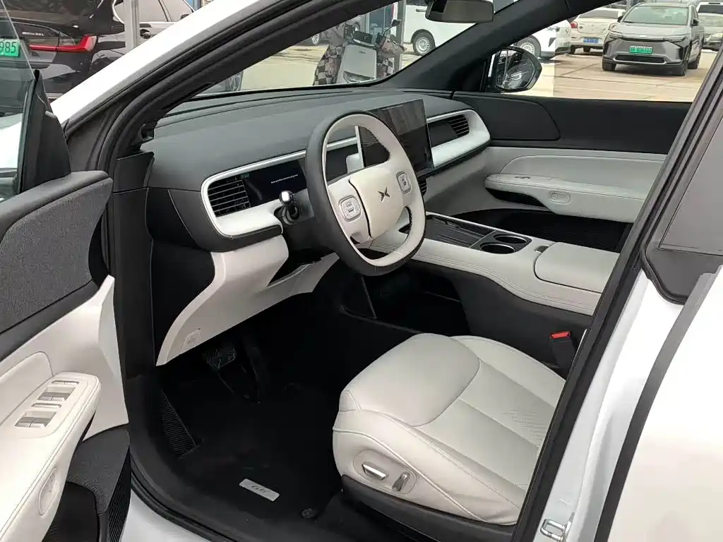 Xpeng G6 2024 Model 580 Long Battery Life Plus купить на сайте DeffCars