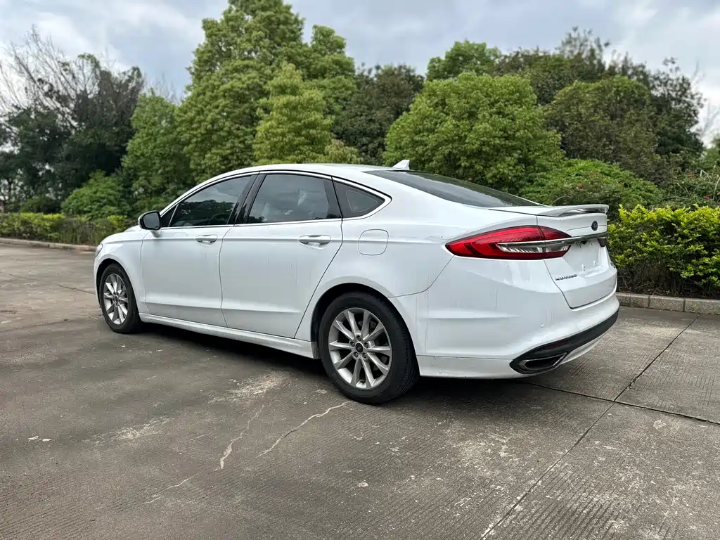 Mondeo 2018 EcoBoost 200 Fashion Model купить на сайте DeffCars