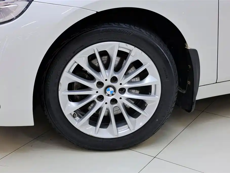 BMW 2 Series Multipurpose Station Wagon 2019 220i Leading Model купить на сайте DeffCars