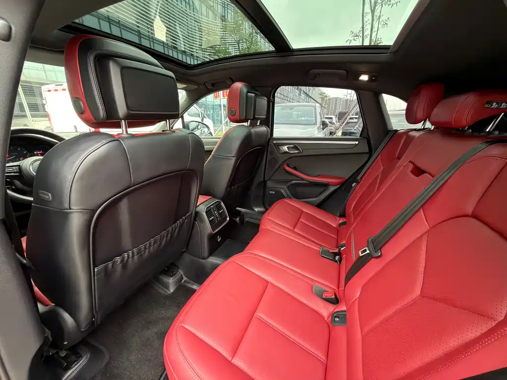 Macan 2024 Macan 2.0T купить на сайте DeffCars