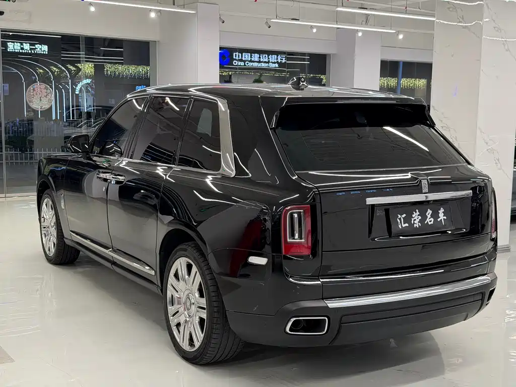 Cullinan 2018 five-seater version купить на сайте DeffCars