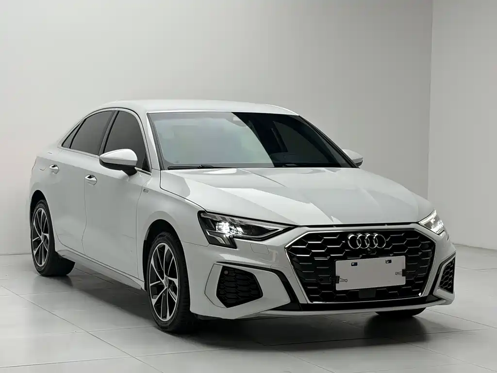 Audi A3 2021 A3L Limousine 35 TFSI aggressive and sporty купить на сайте DeffCars