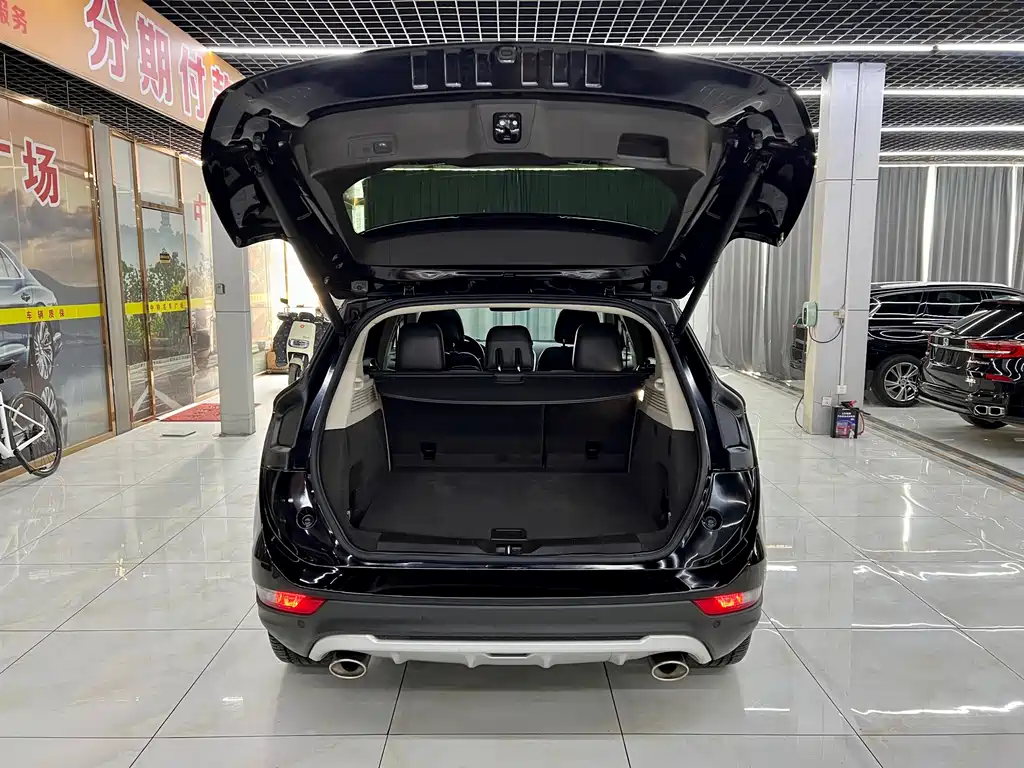 Lincoln MKC 2019 2.0T 2WD Premium Edition National VI купить на сайте DeffCars