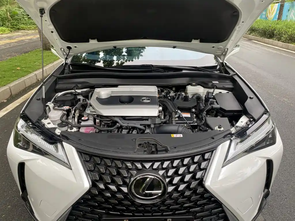 Lexus UX 2022 260h Discovery Edition купить на сайте DeffCars