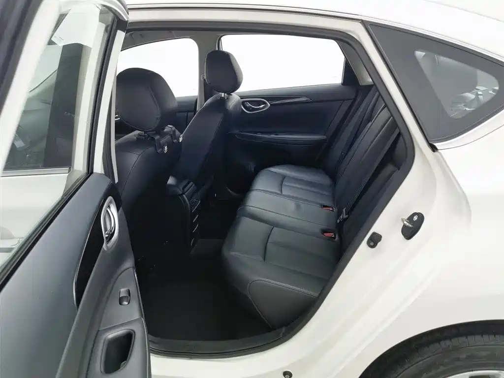 Sylphy 2022 Classic 1.6XL CVT Deluxe Edition купить на сайте DeffCars