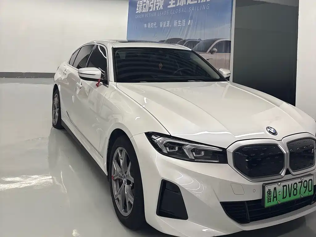 BMW i3 2024 eDrive 35 L купить на сайте DeffCars