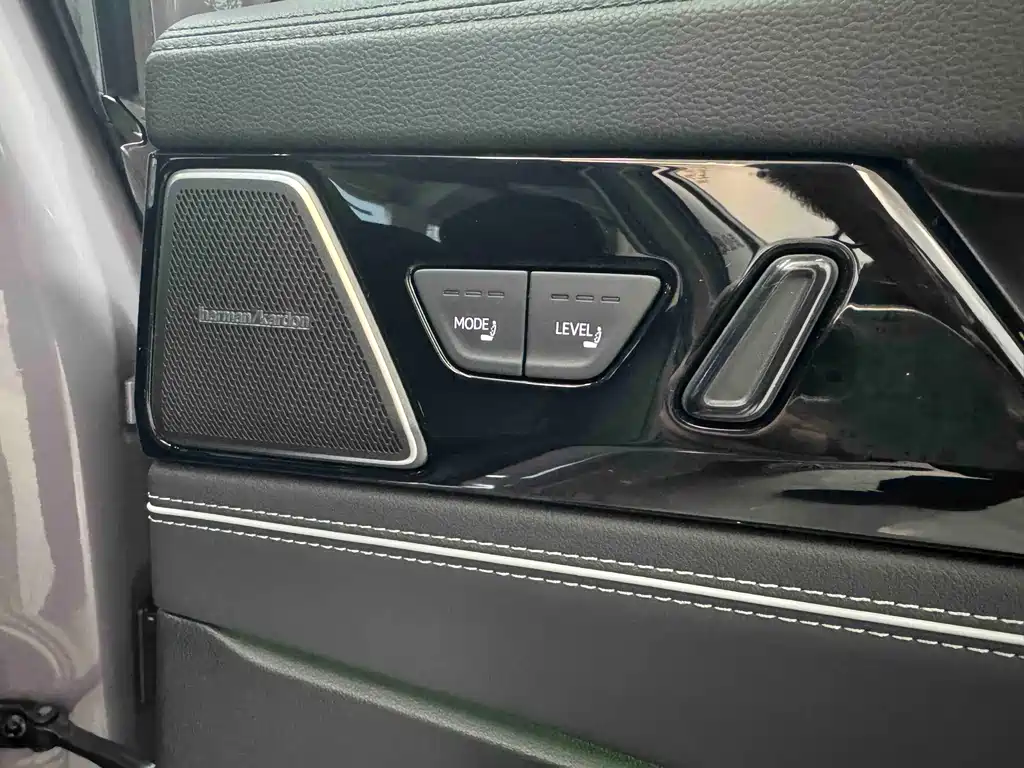 Passat 2025 Pro 380TSI Dragon Edition купить на сайте DeffCars