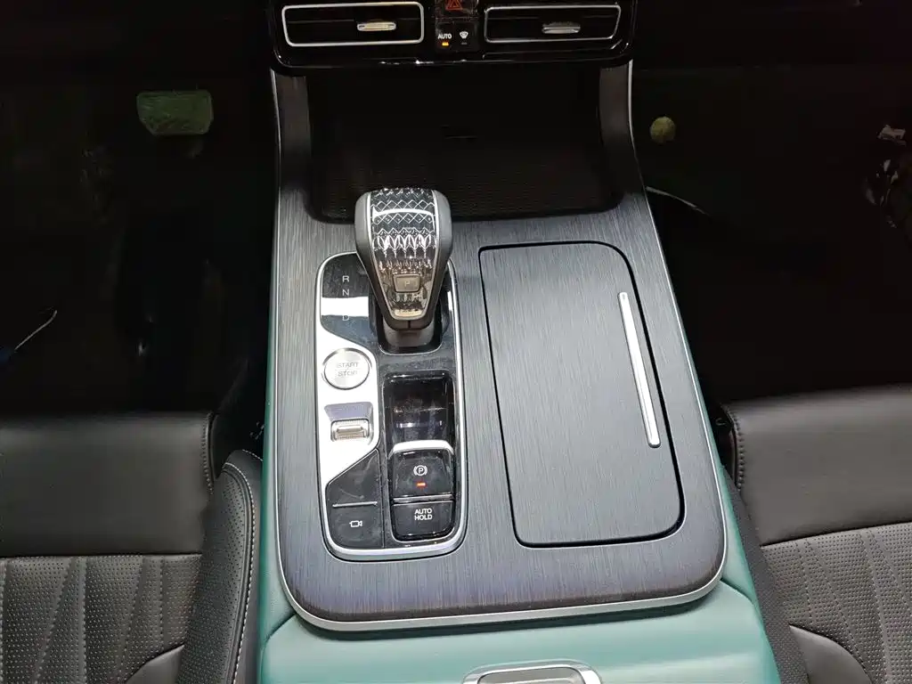 Trumpchi GS8 2022 Pilot Series 2.0TGDI 2WD Luxury Connected Edition (seven seats) купить на сайте DeffCars