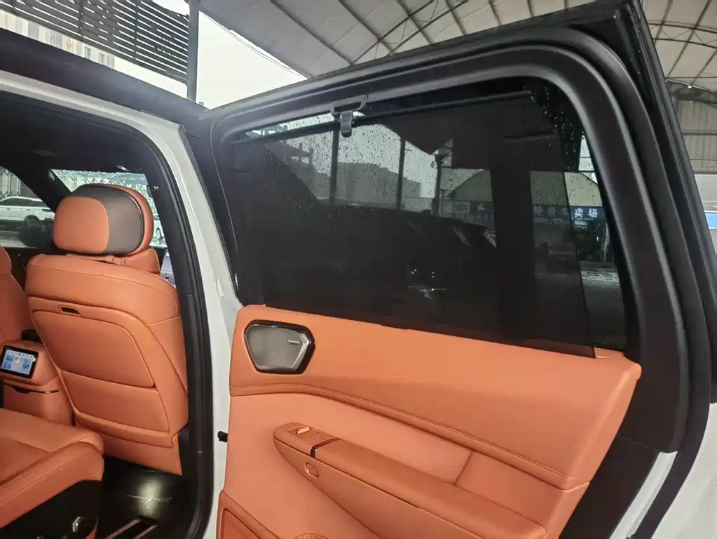 Lynk & Co 900 2025 1.5T Ultra купить на сайте DeffCars