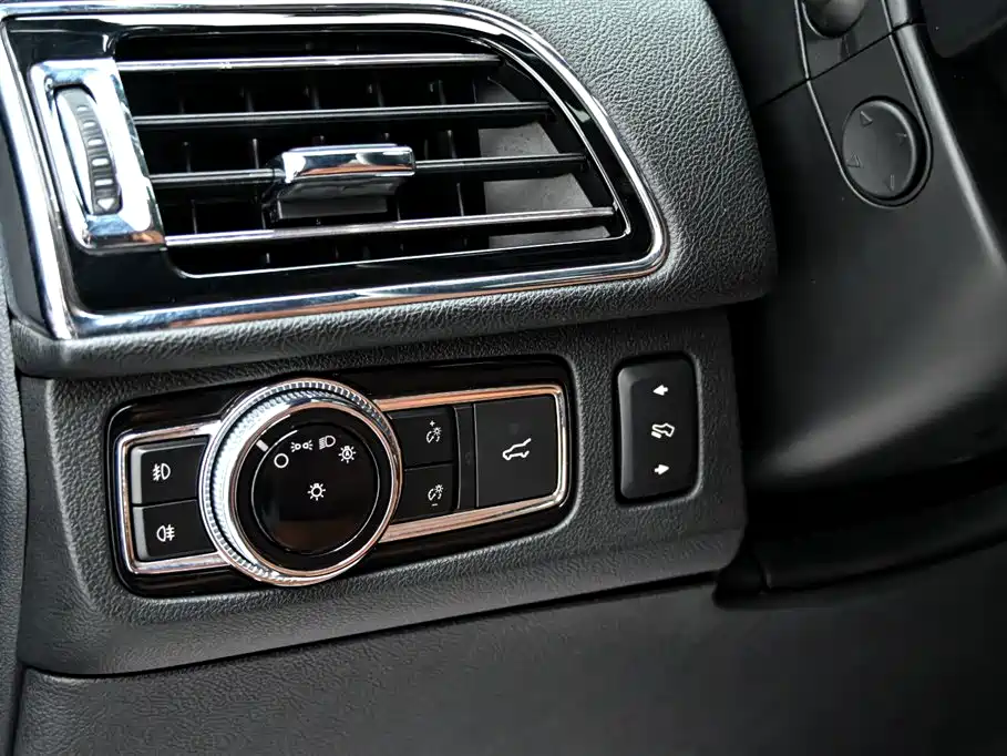 Navigator 2020 3.5T Honor Edition купить на сайте DeffCars