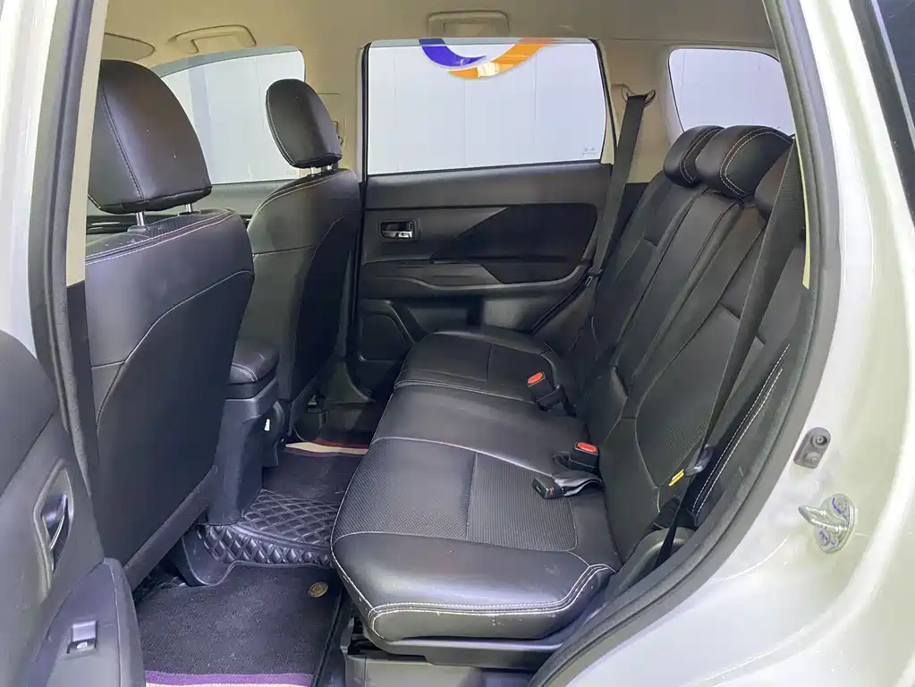 Outlander 2021 2.0L 2WD Smooth Edition 5 seats купить на сайте DeffCars