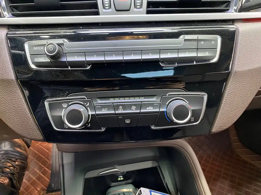 BMW X1 2022 sDrive20Li Fashion Model купить на сайте DeffCars