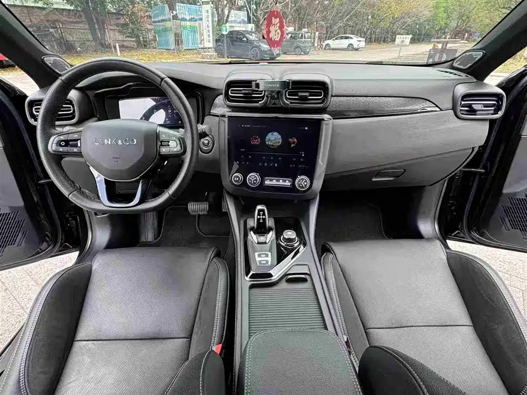 Lynk & Co 03 2021 2.0TD Automatic Champion Edition купить на сайте DeffCars