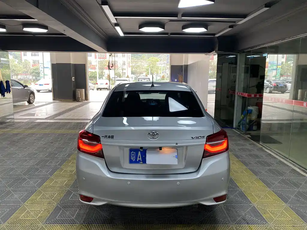 Vios 2022 1.5L 20th Anniversary Edition купить на сайте DeffCars