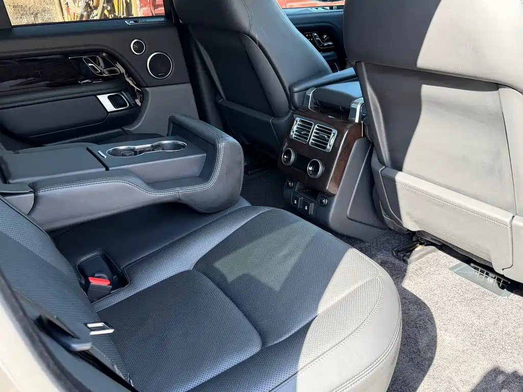 Range Rover 2020 3.0 L6 Legend Edition купить на сайте DeffCars