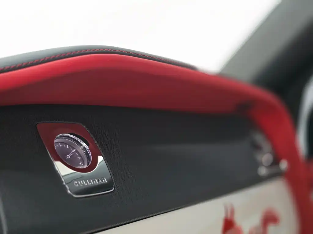 Cullinan 2018 four-seat version купить на сайте DeffCars