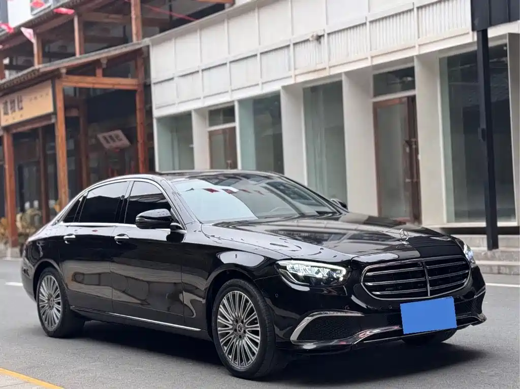 Mercedes-Benz E-Class 2023 E 300 L Luxury Model купить на сайте DeffCars