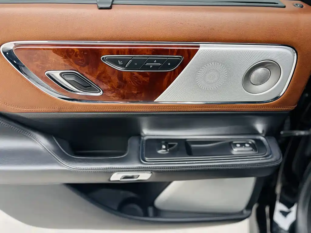 Lincoln Continental 2019 2.0T Two-wheel drive Premium Edition National V купить на сайте DeffCars