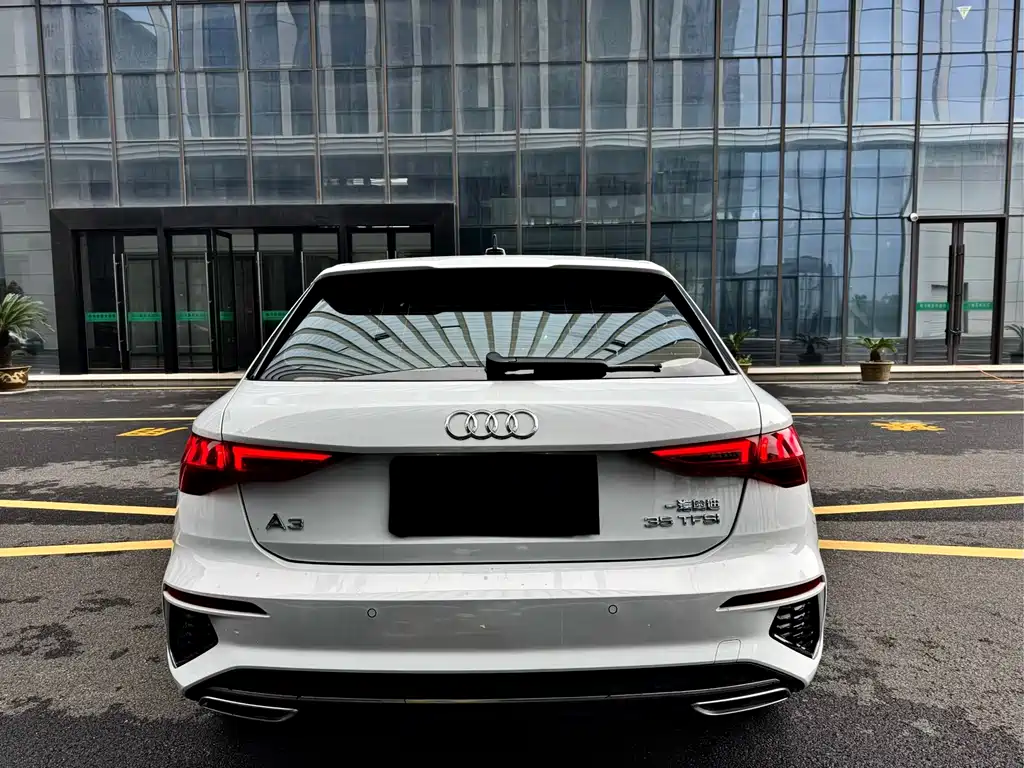 Audi A3 2022 Sportback 35 TFSI stylish and sporty купить на сайте DeffCars