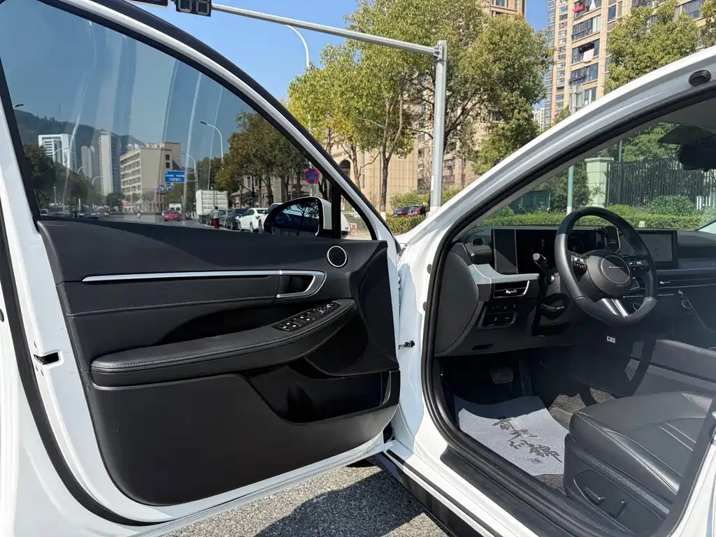 Sonata 2024 1.5T Pro купить на сайте DeffCars