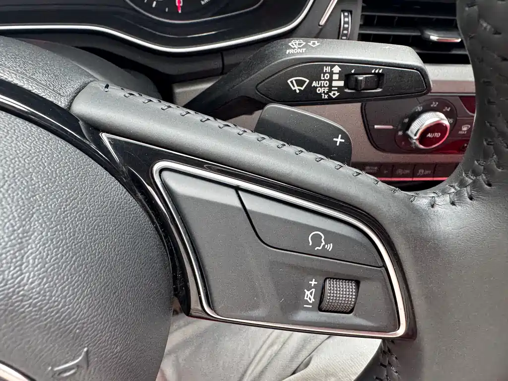 Audi A4L 2019 40 TFSI Enterprising National V купить на сайте DeffCars