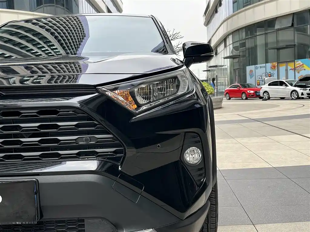 RAV4 Rongfang 2022 2.0L CVT four-wheel drive fashion Plus version купить на сайте DeffCars