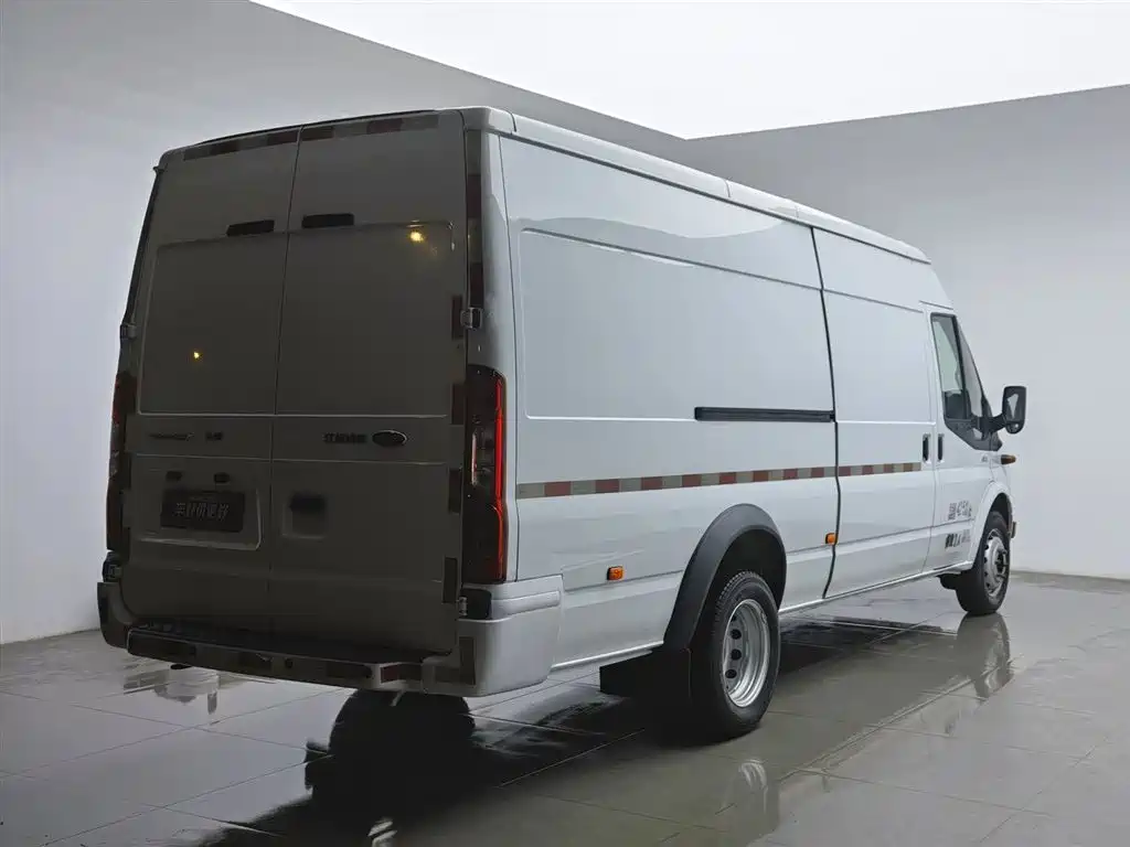 New generation Transit 2019 2.2T multifunctional extended axle mid-roof 3-seater National VI купить на сайте DeffCars