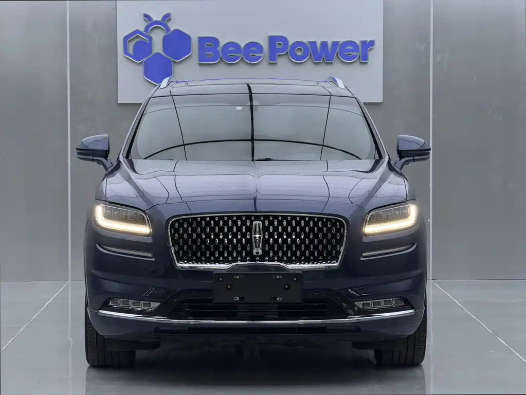 Voyager 2021 2.7T 4WD Presidential Edition купить на сайте DeffCars
