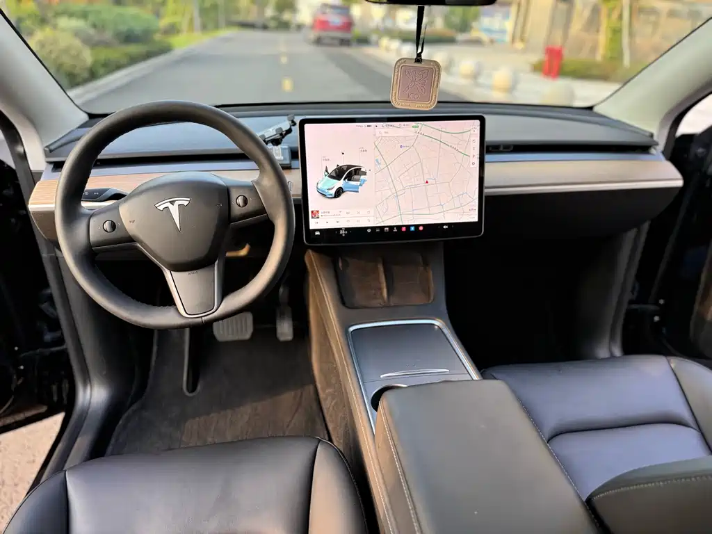Model Y 2022 rear-wheel drive version купить на сайте DeffCars