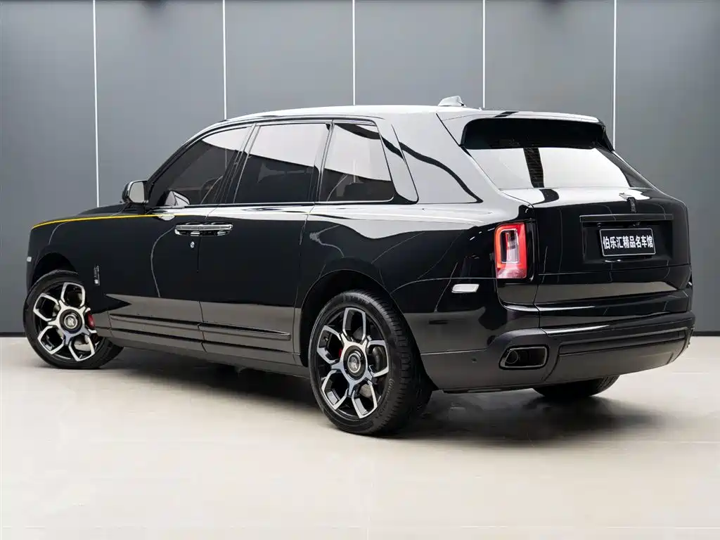 Cullinan 2020 Black Badge купить на сайте DeffCars