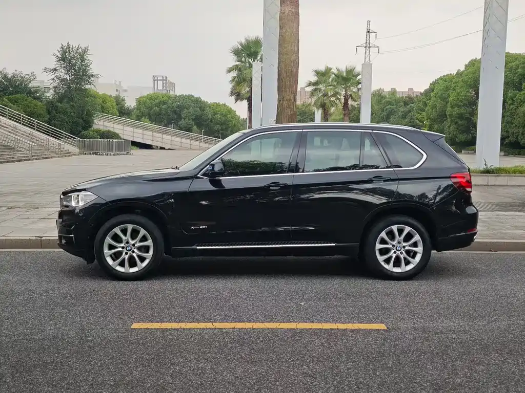 BMW X5 imported 2018 xDrive28i купить на сайте DeffCars