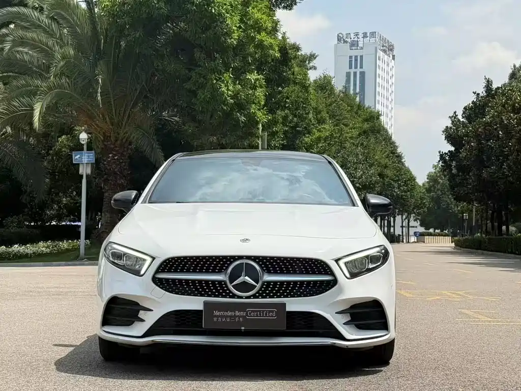 Mercedes-Benz A-Class 2023 A 200 L Fashion Model купить на сайте DeffCars