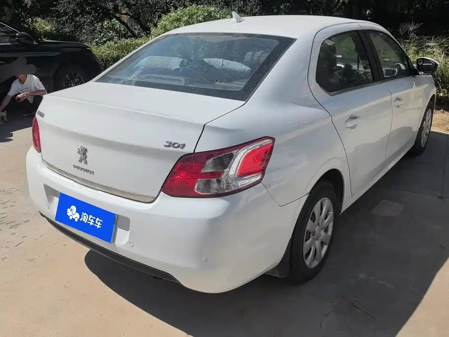 Peugeot 301 2016 1.6L manual comfort version купить на сайте DeffCars