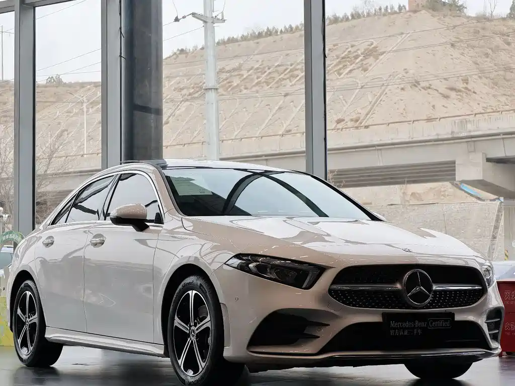 Mercedes-Benz A-Class 2022 Facelift Three A 200 L Sports Sedan Fashionable купить на сайте DeffCars