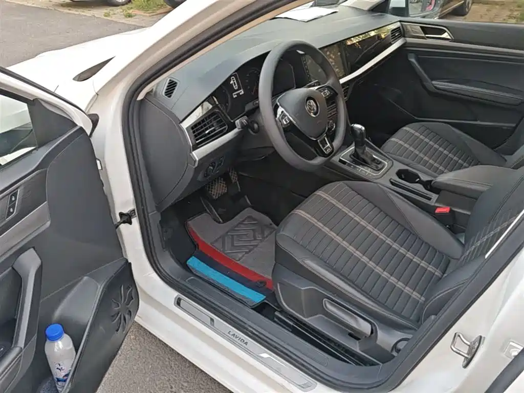 Lavida 2018 280TSI DSG Comfort Edition National V купить на сайте DeffCars