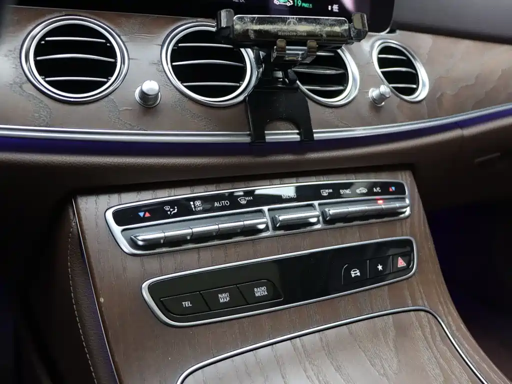 Mercedes-Benz E-Class 2021 facelift E 300 L luxury model купить на сайте DeffCars