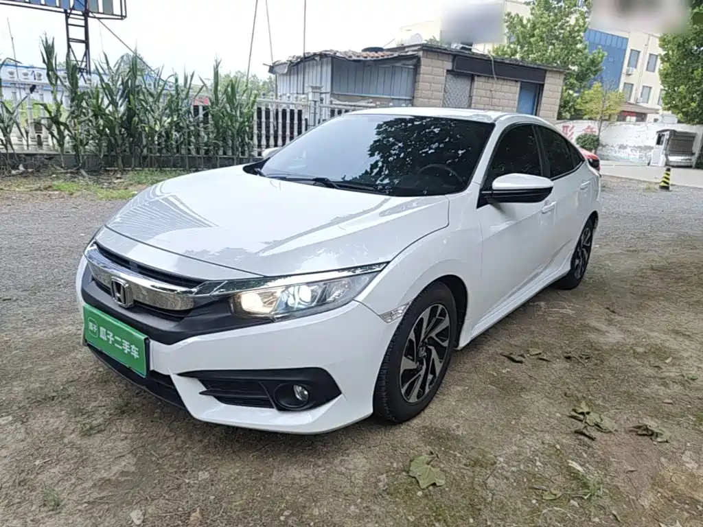 Civic 2016 220TURBO CVT Deluxe Edition купить на сайте DeffCars