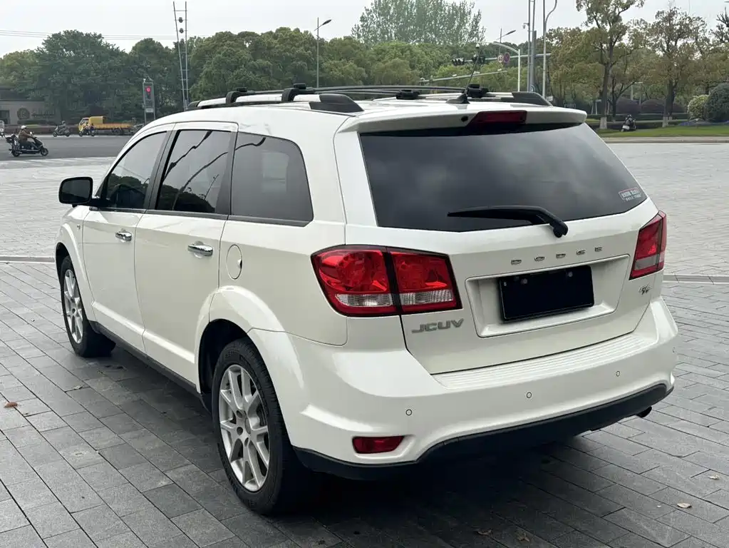 Journey 2016 2.4L 2WD Travel Edition купить на сайте DeffCars