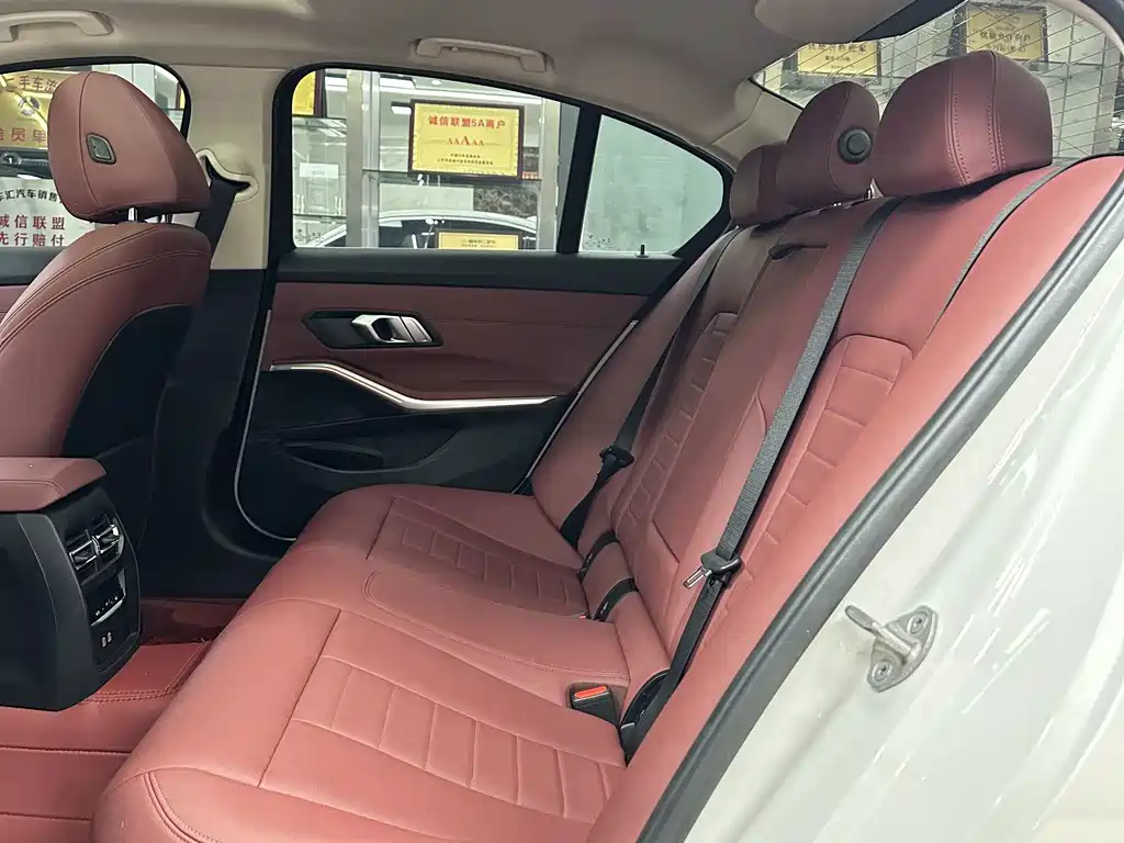 BMW 3 Series 2021 325i M Sports Package купить на сайте DeffCars