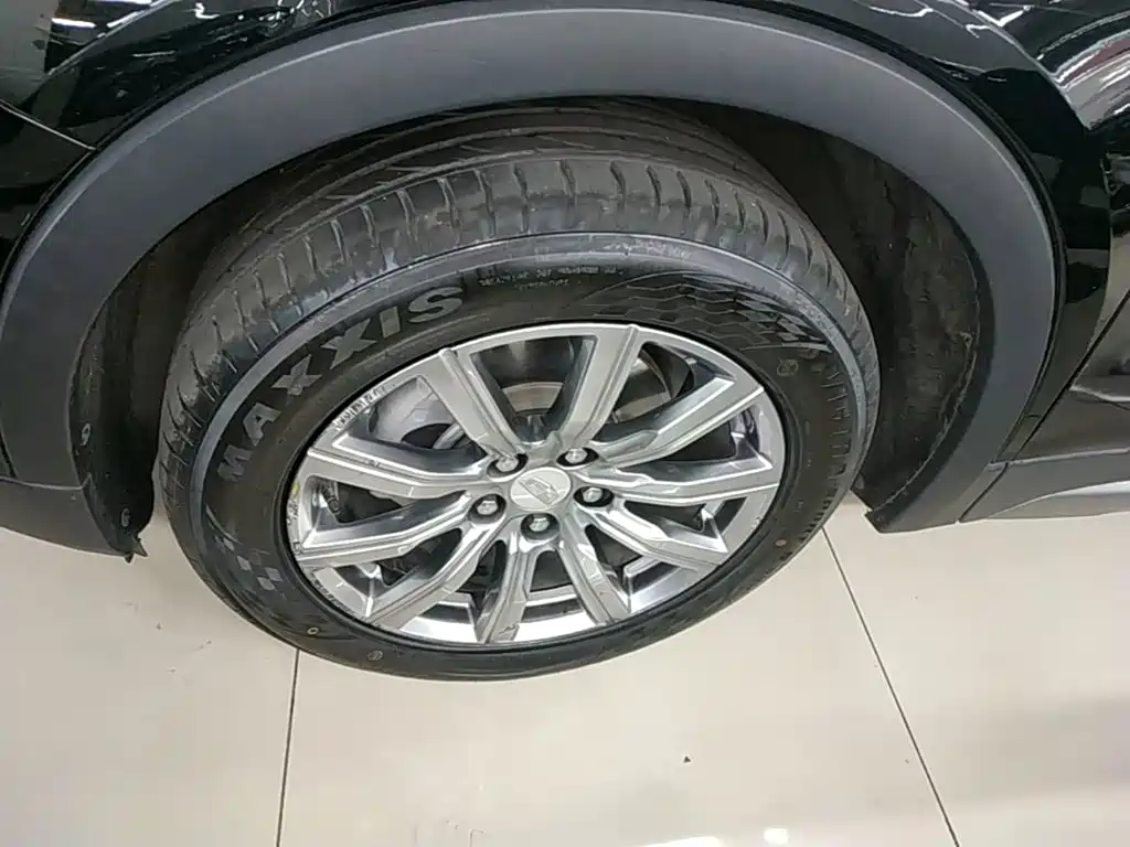 Cadillac XT4 2021 28T two-wheel drive leading model купить на сайте DeffCars