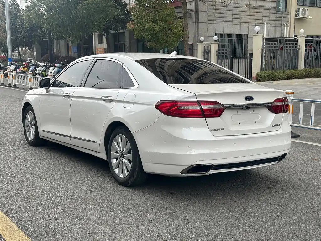 Taurus 2017 EcoBoost 180 Luxury купить на сайте DeffCars