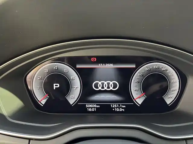 Audi Q5L 2021 40 TFSI luxury and dynamic model купить на сайте DeffCars