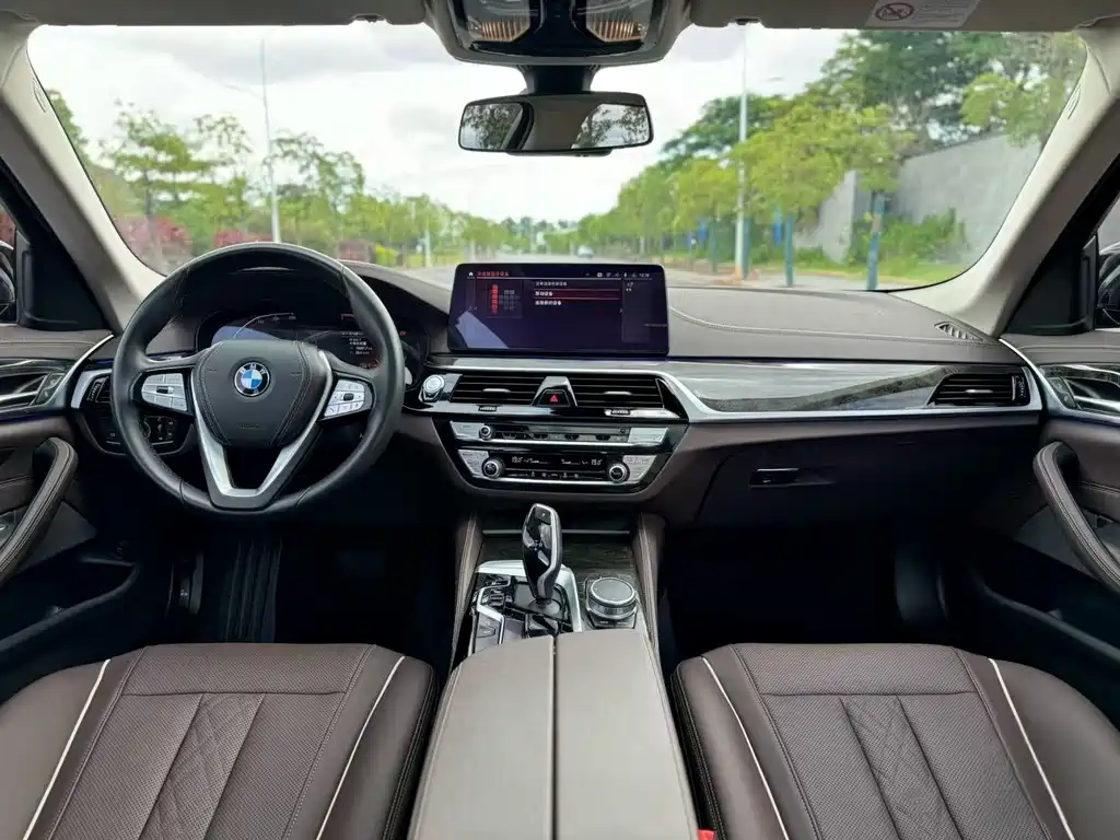 BMW 5 Series 2021 facelift 525Li luxury package купить на сайте DeffCars
