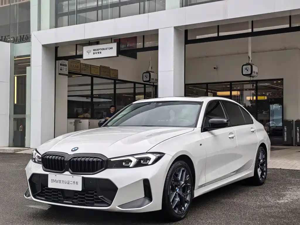 BMW 3 Series 2025 330Li M Sports Night Package купить на сайте DeffCars