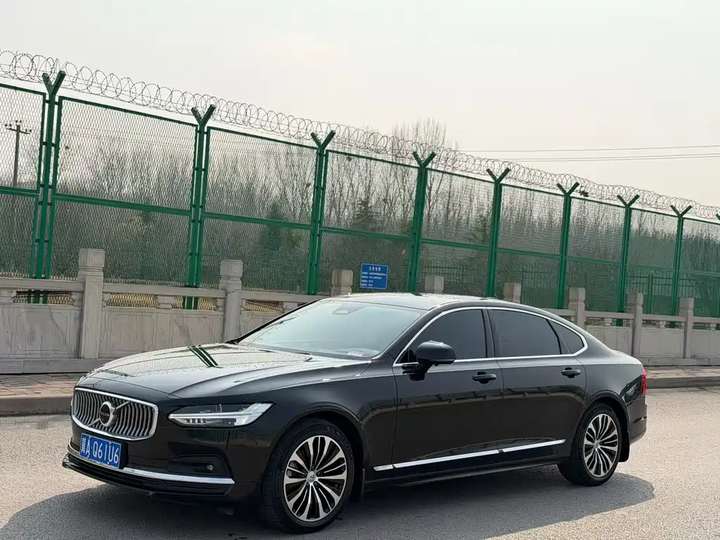 Volvo S90 2025 B5 Zhiyuan Luxury Edition купить на сайте DeffCars