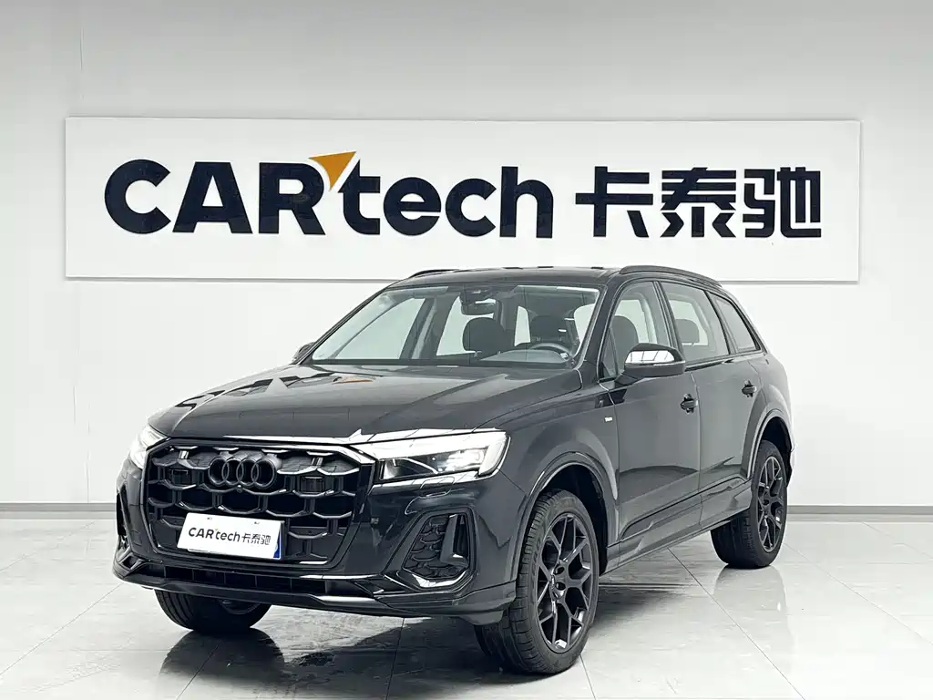 Audi Q7 2025 45 TFSI quattro S line Black Warrior купить на сайте DeffCars