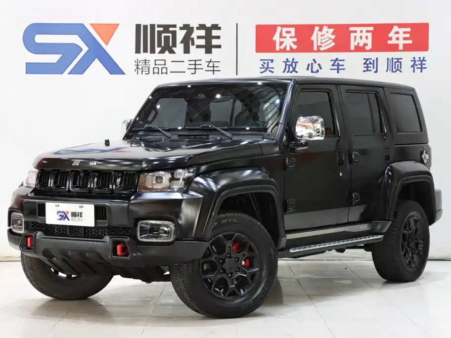 Beijing Off-Road BJ40 2023 2.0D Automatic Four-wheel Drive Blade Hero Edition Knight Type купить на сайте DeffCars