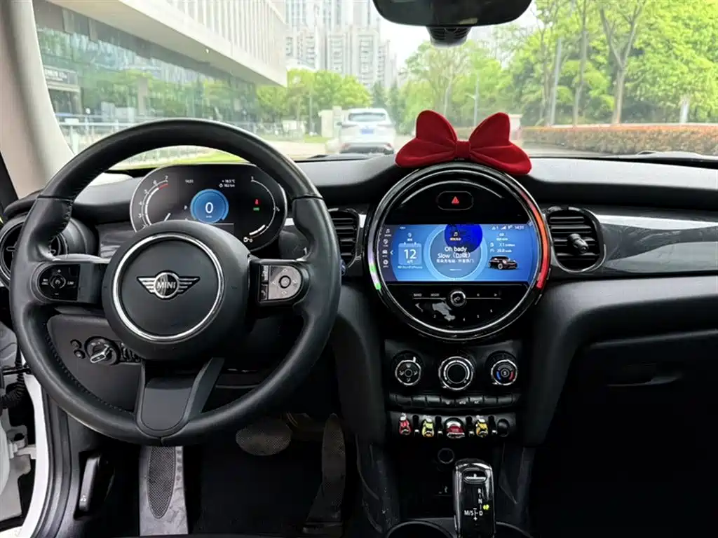 MINI 2023 1.5T ONE купить на сайте DeffCars